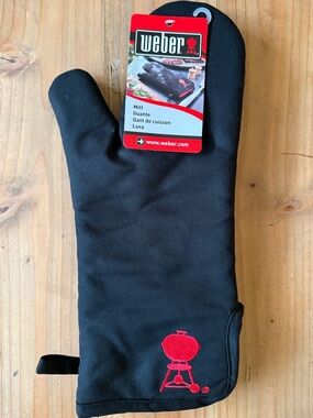 NWT WEBER Grill Mitt